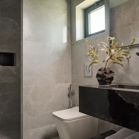 Nosel Villa, A Design Retreat With Iconic Pool, By Thinkvilla 别墅 *